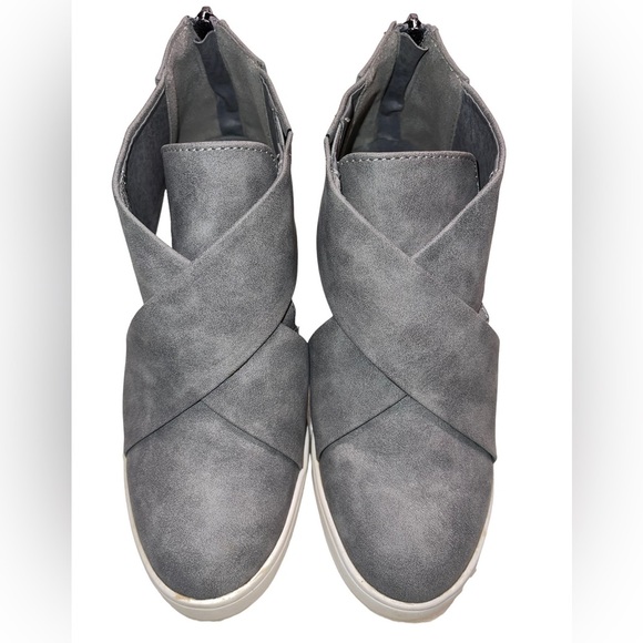 Journee Collection - wedge sneakers - grey - size 6M - Picture 2 of 7